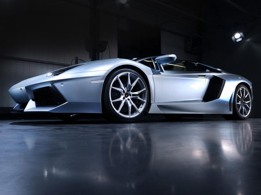  Lamborghini Aventador LP700-4 Roadster 2013 года  (фото 8 из 68)